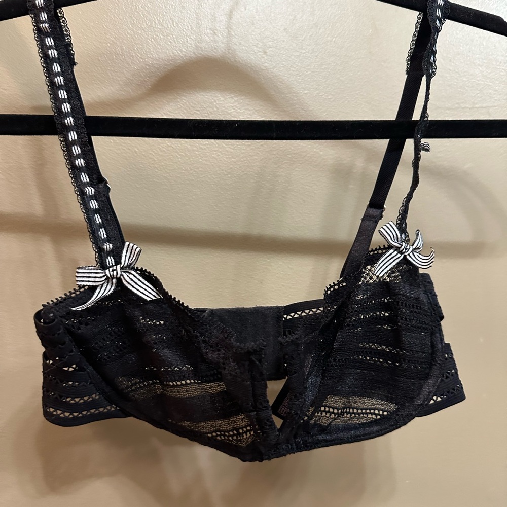 Victoria Secret Bra bundle - Picture 3 of 5